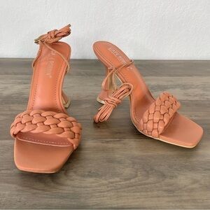 CAPE Robbin Coral Curve Sexy Woven Heel